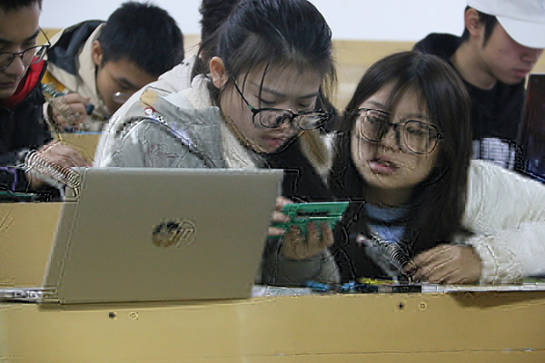 673cb80ea4584393a01110247fd46770.jpg 選手1.JPG