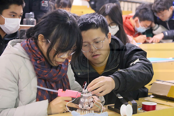 93ac166dfa074358a1d689c8bca4e279.jpg 選手2.JPG