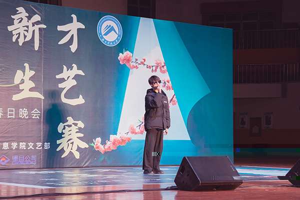 111a7bd29e3a4a6686a117327c334cd7.jpg 梁旭榮.jpg