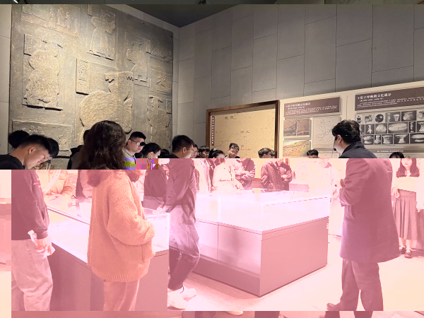 70d718962ea44172925a8179e4954fa1.jpg 博物館.jpg