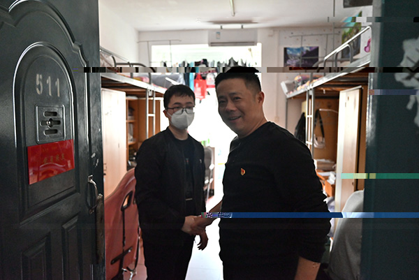 eca1660bf33b428fbdcccb89e8a9e5cb.jpg 盧明.jpg