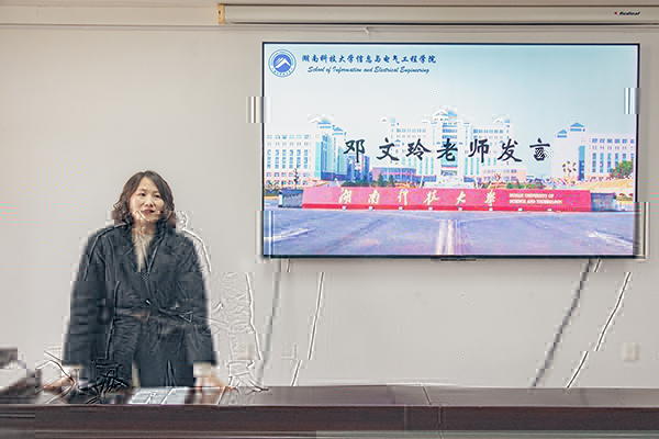 ee6e3416437643b69f33482ae8da2c9d.jpg 鄧文玲.jpg