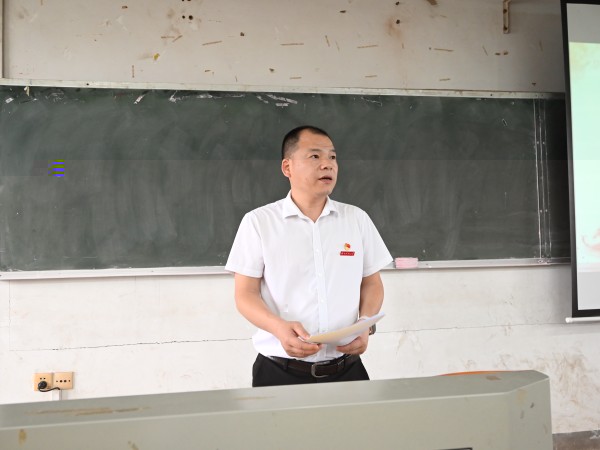 e263449f745242b6b4d8d7a8957b9a90.jpg 院黨委副書記江獻書總結發言.JPG